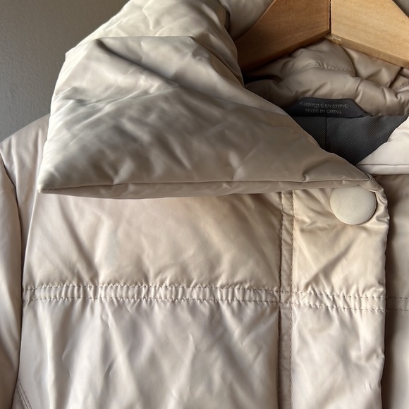 UTEX Xtérior Cream Down Filled Belted Puffer Winter Jacket Size Medium - Picture 4 of 12